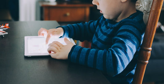 How to balance screen time - Pompom Prints